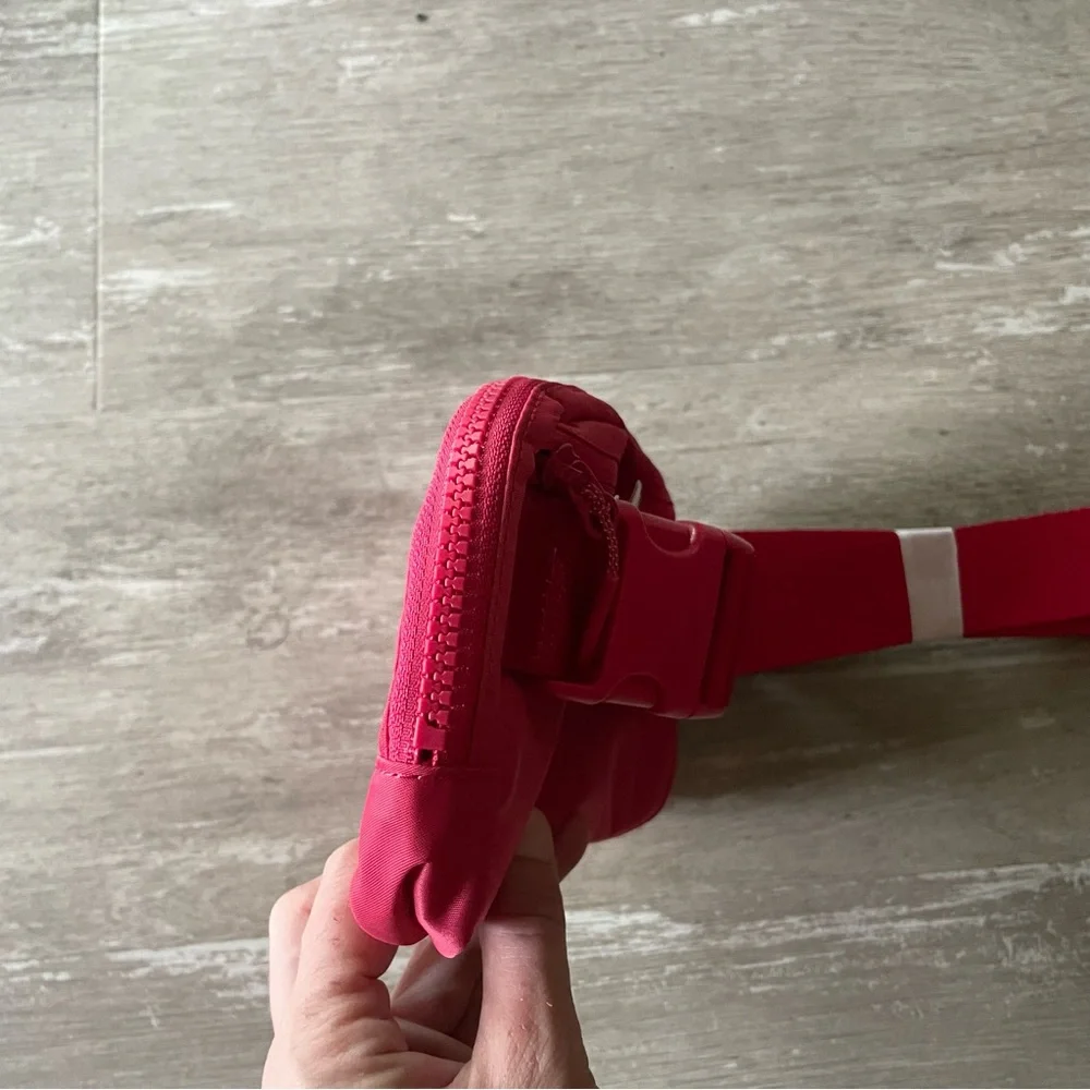 Lululemon Everywhere Belt Bag *1L in Cherry Tint (red dark pink) NEW